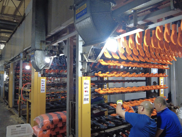 PVC手套浸膠生產線